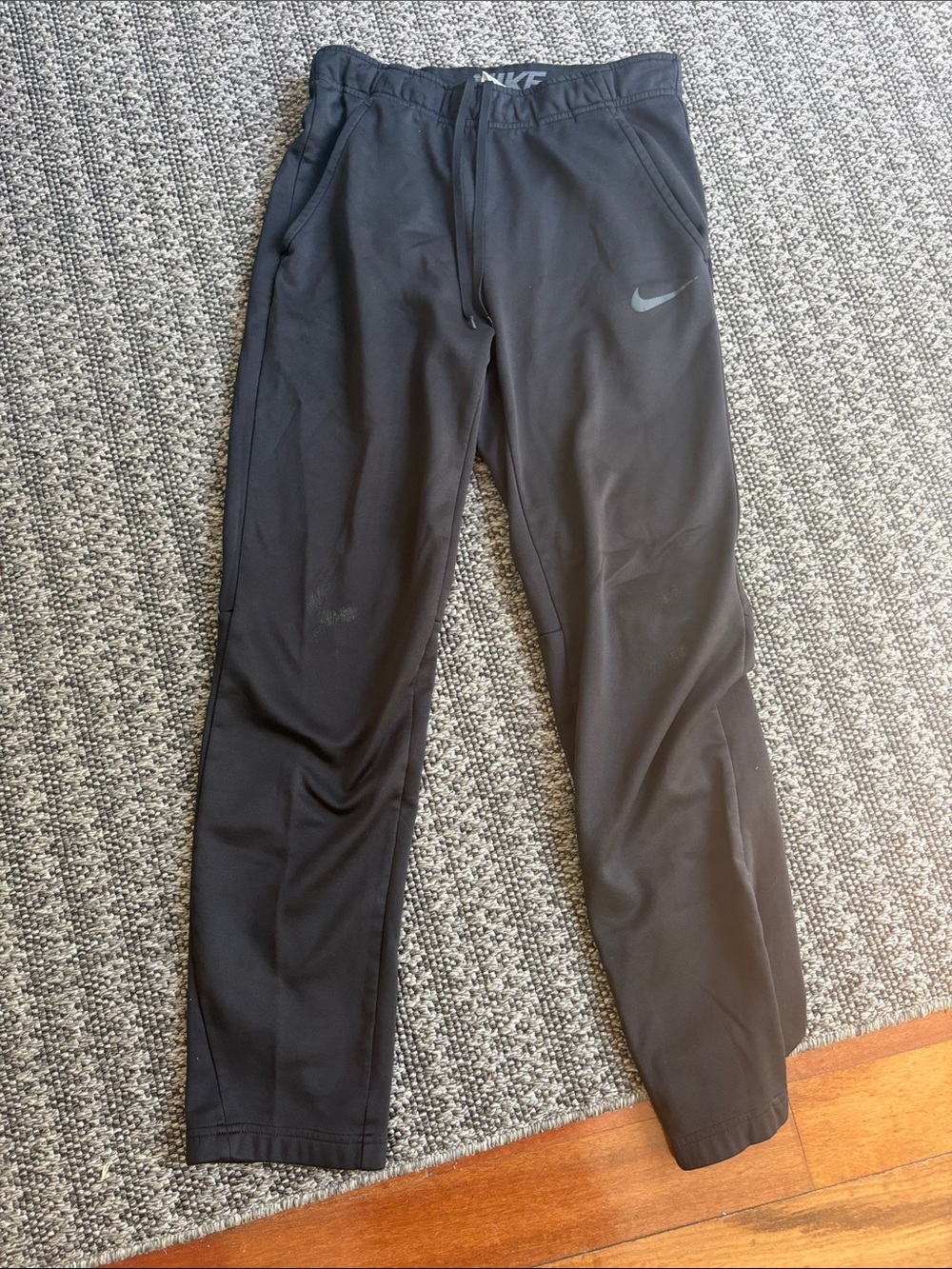 Nike Black Men's Athletic Jogger Pants with Swoosh